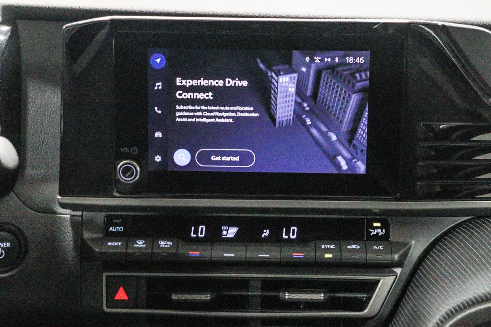 Used 2025 Toyota Camry SE w/ Convenience Package FWD image 13