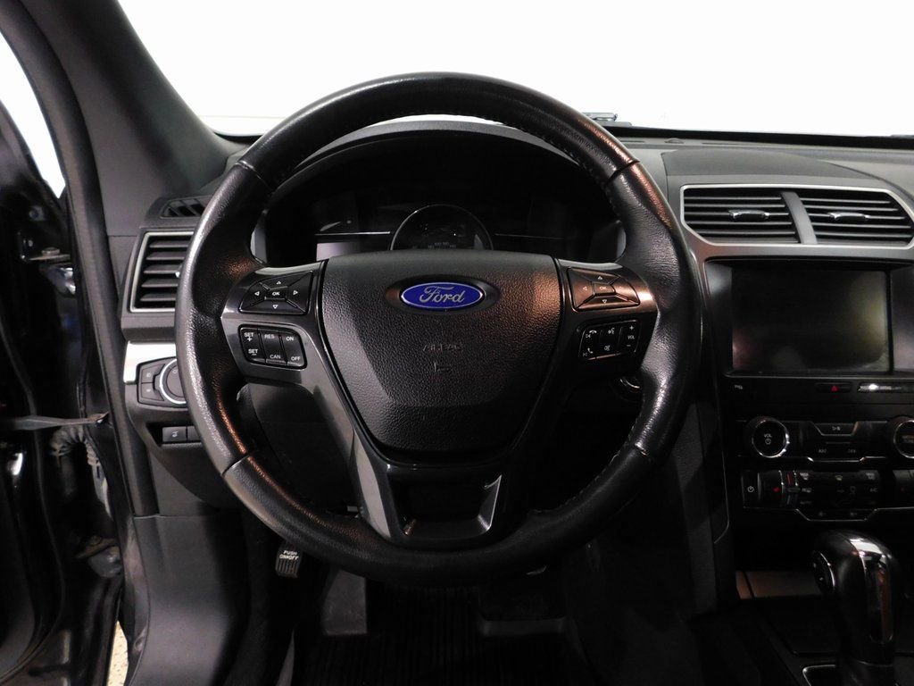 Used 2019 Ford Explorer XLT w/ XLT Desert Copper Package AWD/4WD image 42
