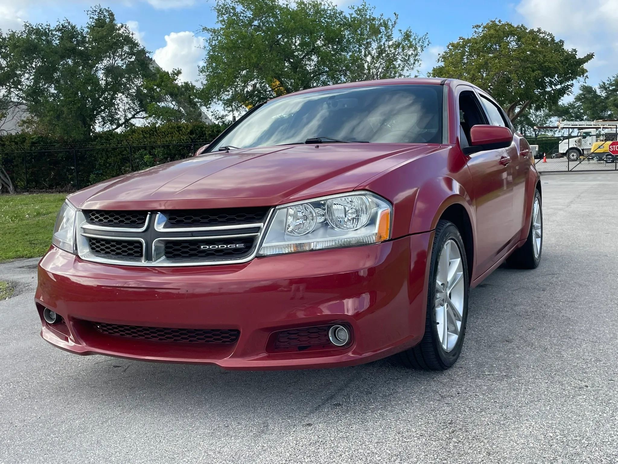 Used 2011 Dodge Avenger FWD image 5