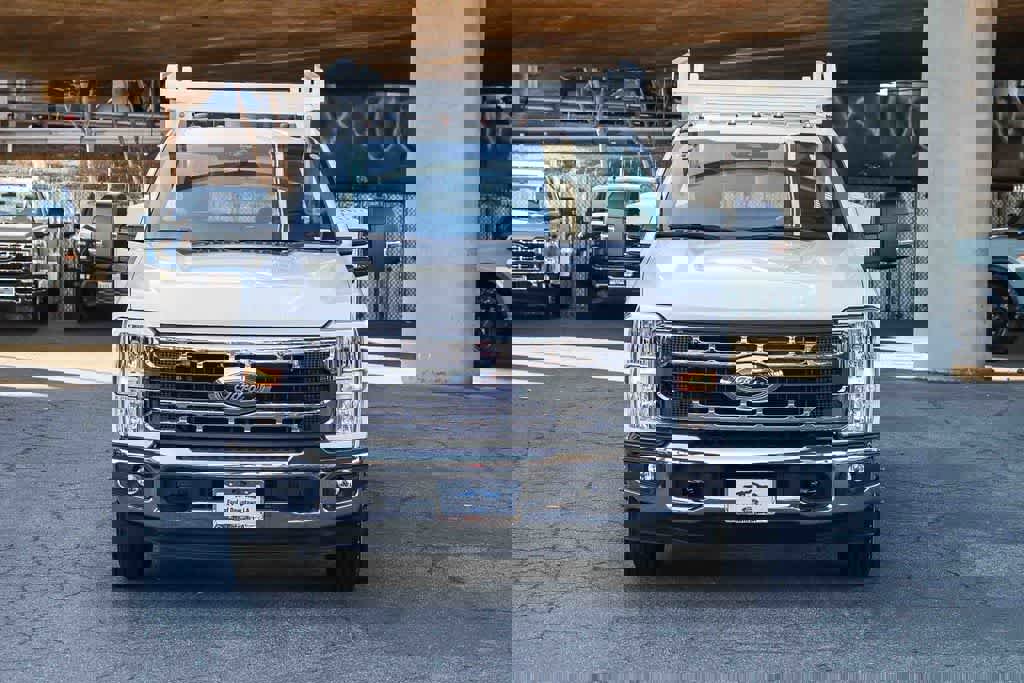 New 2026 Ford F350 XL w/ XL Chrome Package image 2