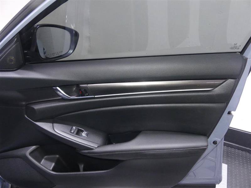 Used 2022 Honda Accord Sport image 18