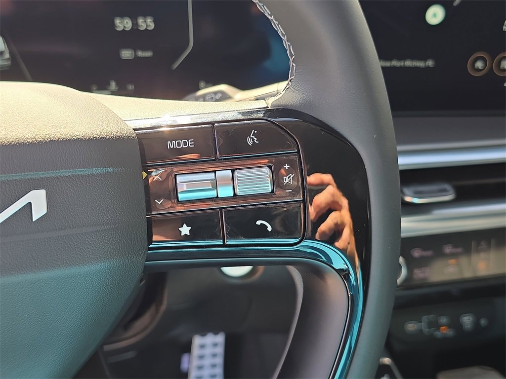 New 2026 Kia Sorento SX image 32