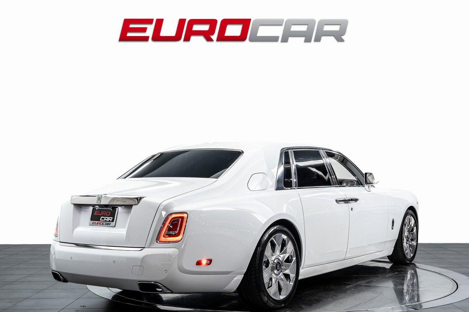 Used 2023 Rolls-Royce Phantom Sedan w/ The Phantom Package RWD image 6