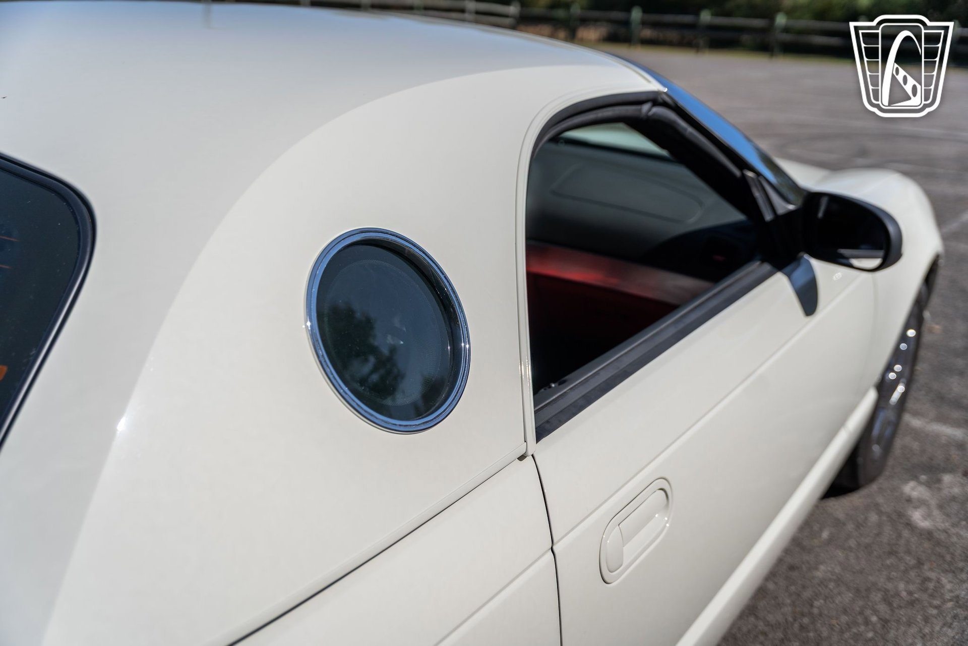 Used 2002 Ford Thunderbird image 32