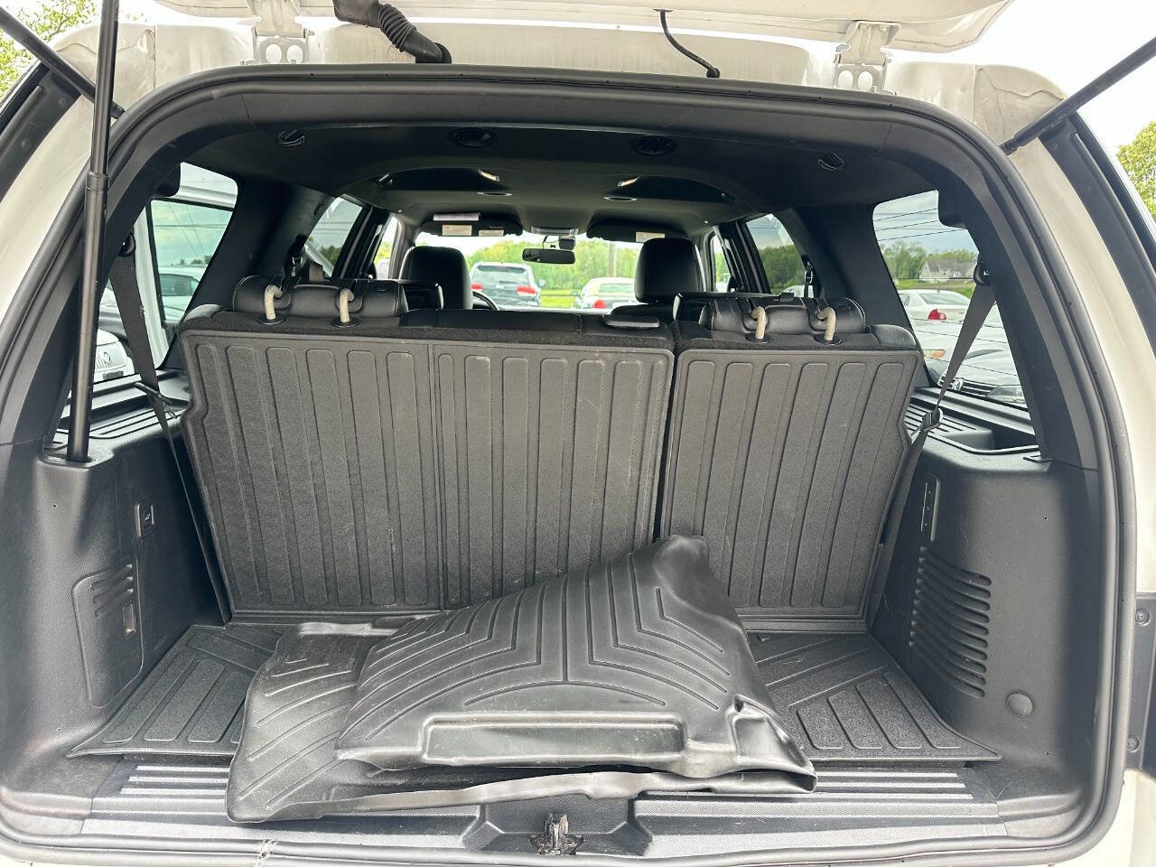 Used 2017 Ford Expedition Limited AWD/4WD image 16