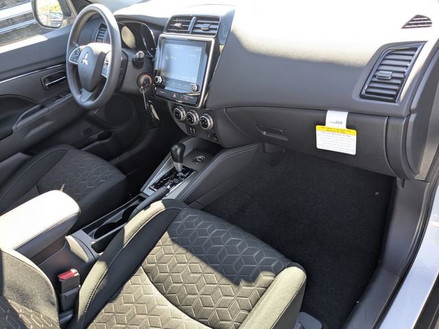 Used 2026 Mitsubishi Outlander Sport ES image 13