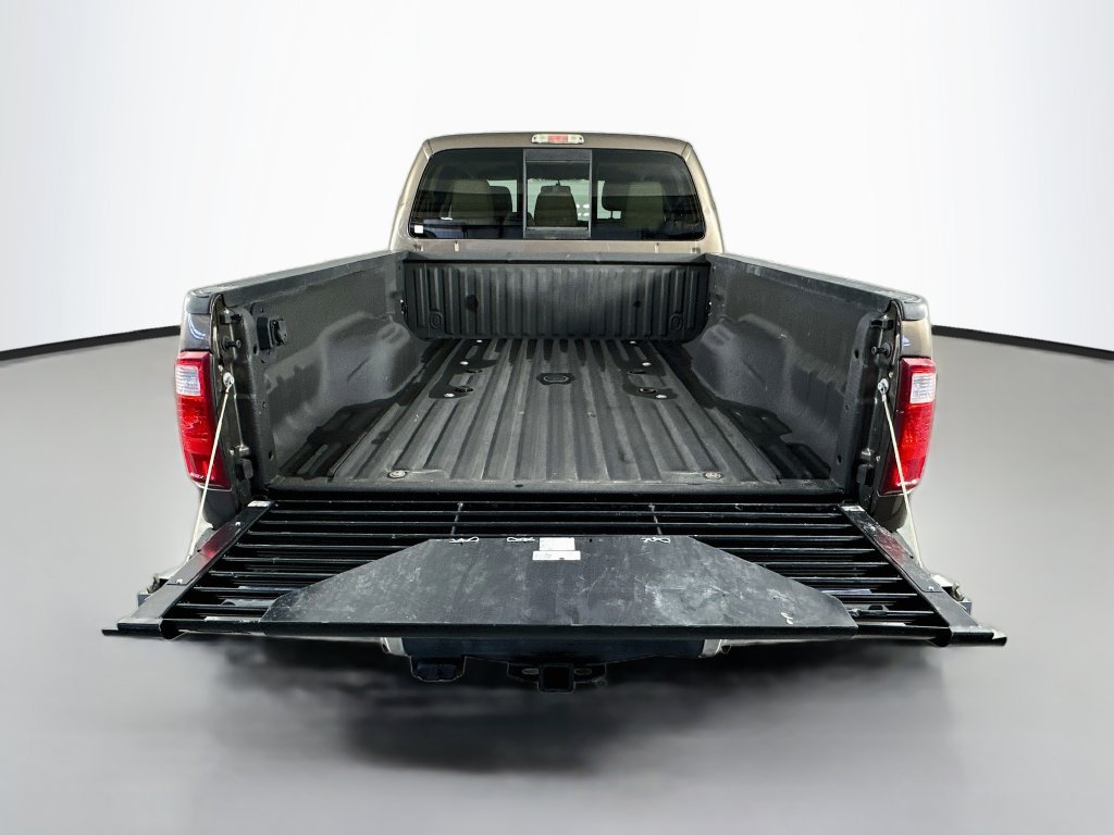 Used 2016 Ford F250 Lariat w/ Lariat Ultimate Package AWD/4WD image 7