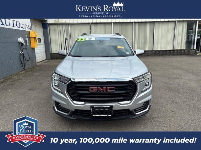 Used 2022 GMC Terrain SLE w/ Driver Convenience Package AWD/4WD image 2