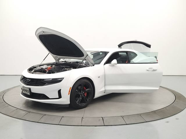 Used 2021 Chevrolet Camaro LT w/ Technology Package RWD image 12