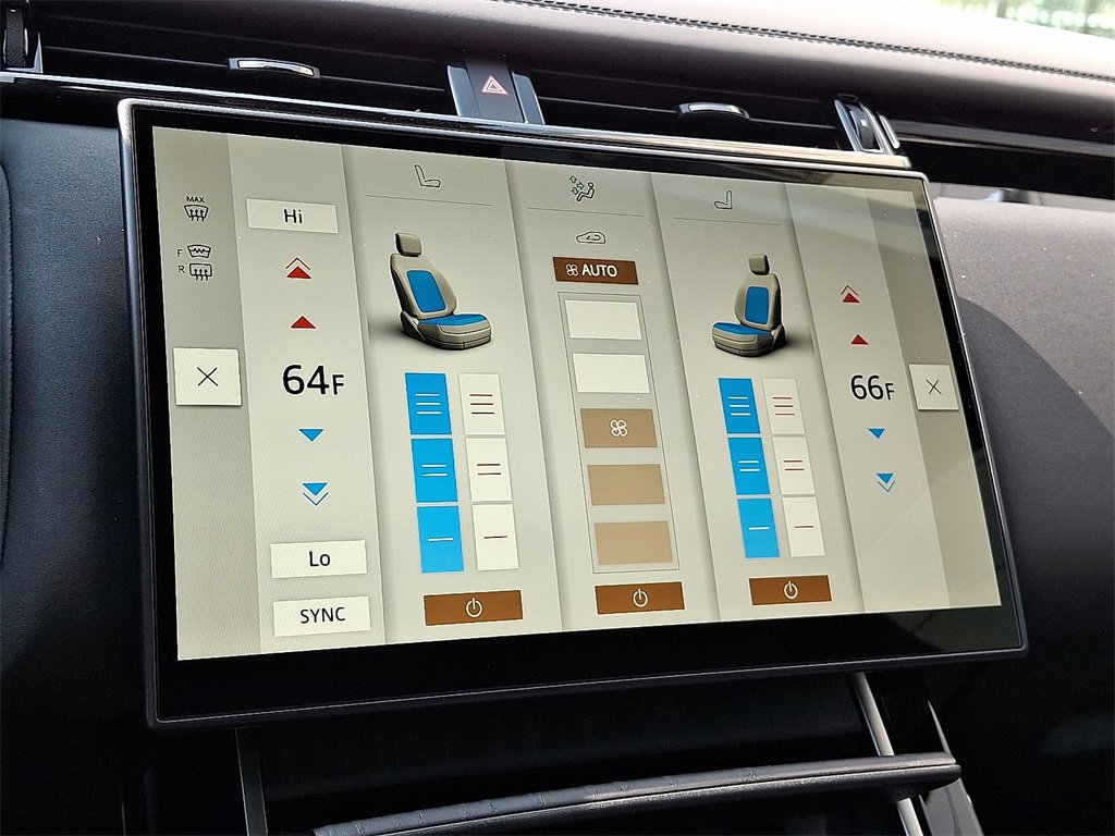 New 2026 Land Rover Range Rover Velar Dynamic SE image 13