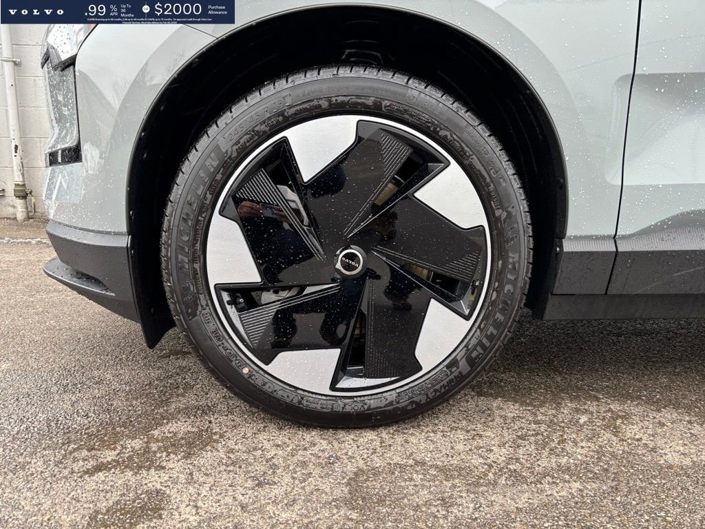 New 2026 Volvo EX30 Plus w/ Climate Package image 9