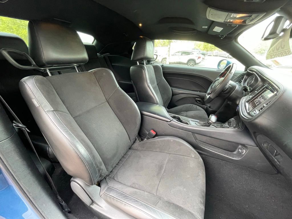 Used 2021 Dodge Challenger R/T w/ Plus Package image 30