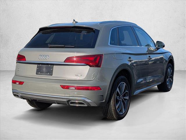 Used 2023 Audi Q5 2.0T Premium w/ Convenience Package image 5