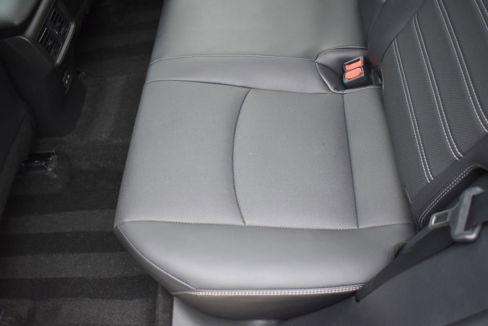 Used 2023 Toyota RAV4 Limited image 33