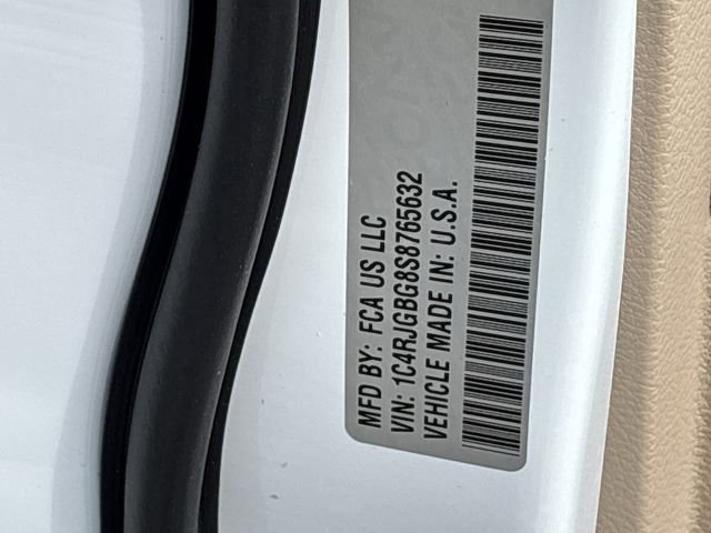 Used 2025 Jeep Grand Cherokee Limited RWD image 29