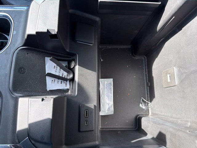 Used 2022 Chevrolet Silverado 1500 High Country w/ High Country Premium Package AWD/4WD image 45