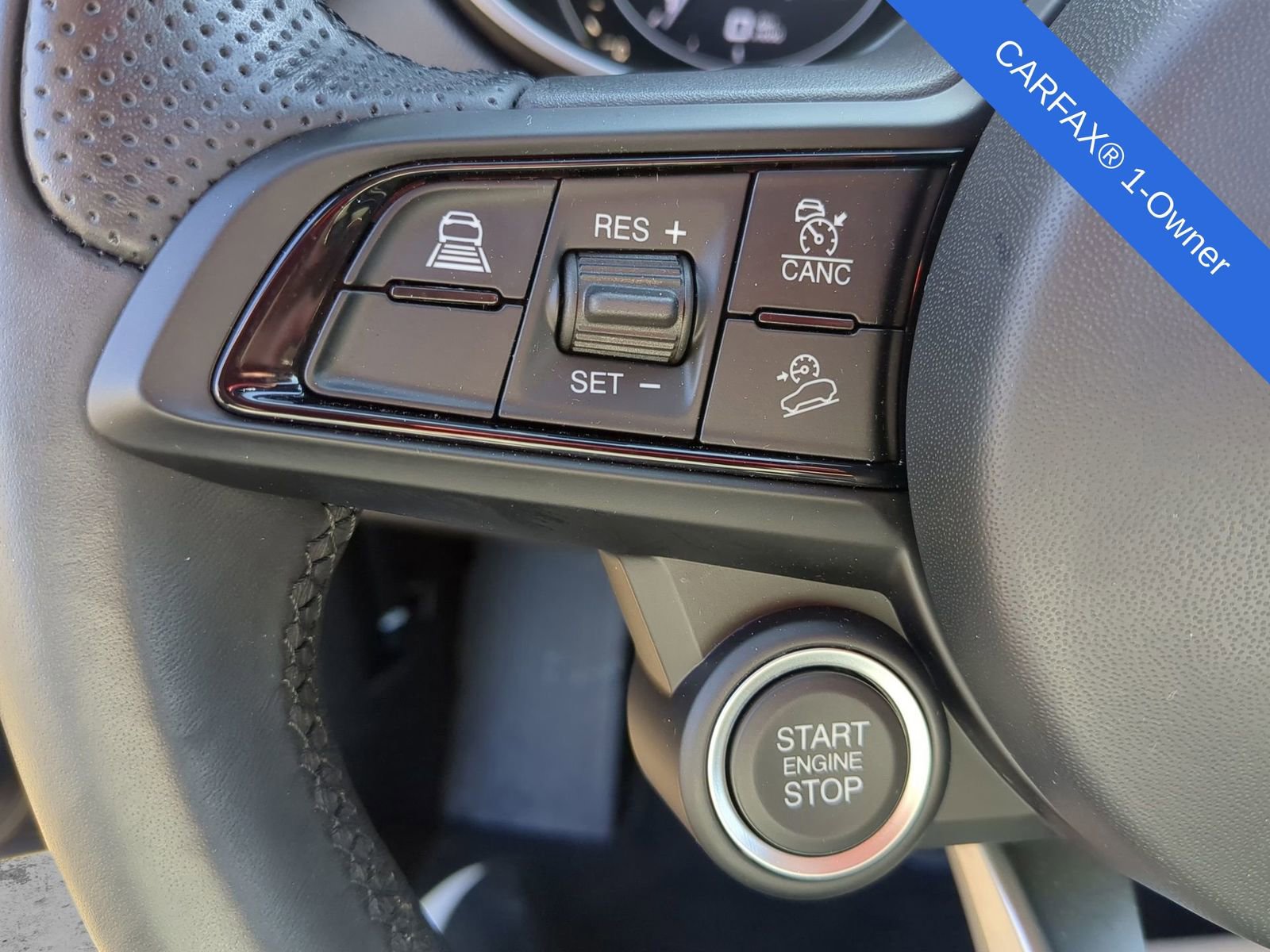 Used 2023 Alfa Romeo Stelvio Ti image 28