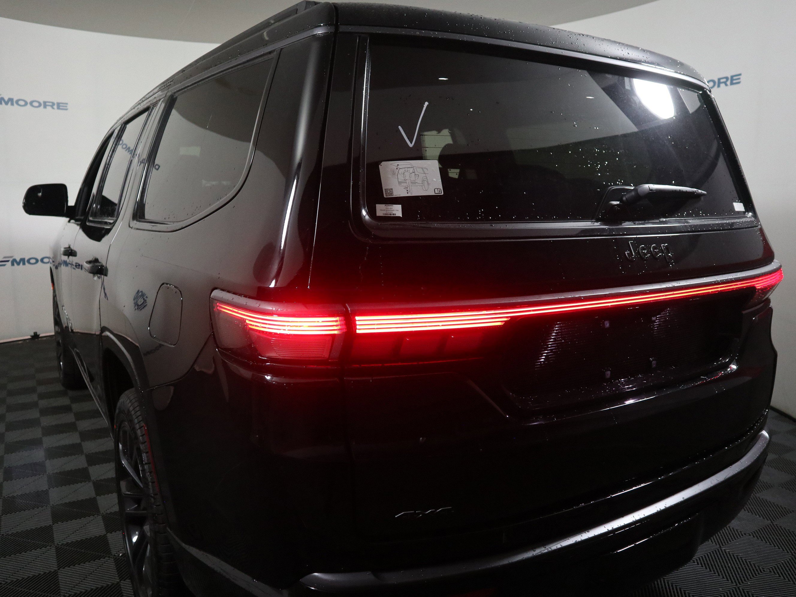 New 2026 Jeep Grand Wagoneer Summit image 10