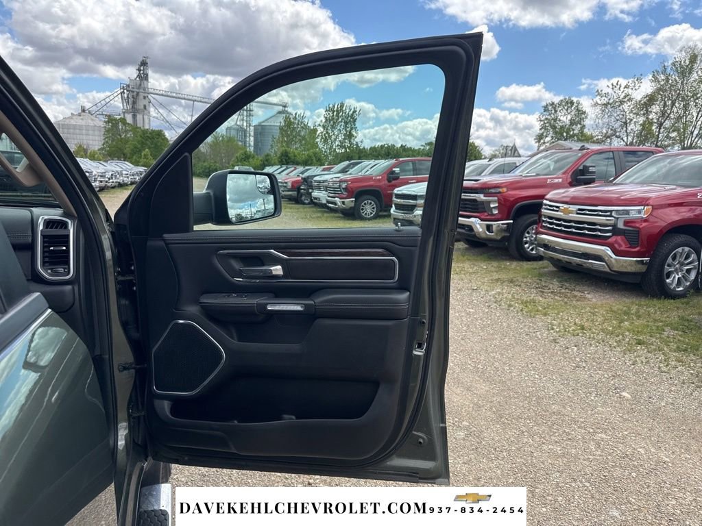 Used 2020 RAM 1500 Laramie AWD/4WD image 30