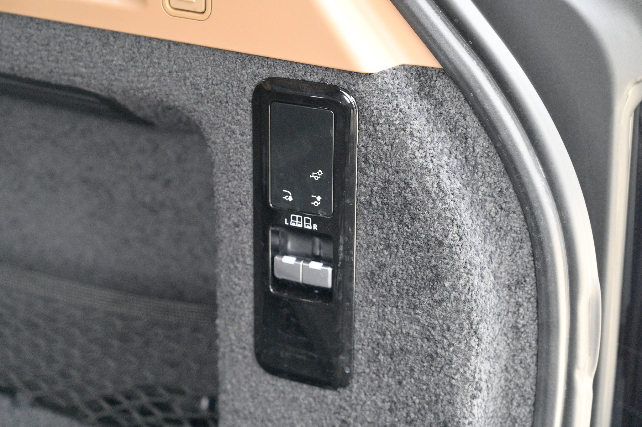 Used 2023 Land Rover Range Rover SE image 50