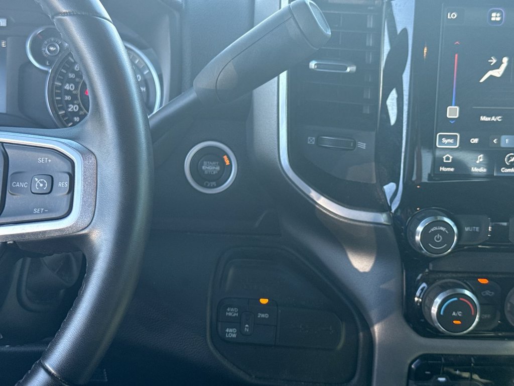 Used 2024 RAM 2500 Big Horn w/ Sport Appearance Package AWD/4WD image 26