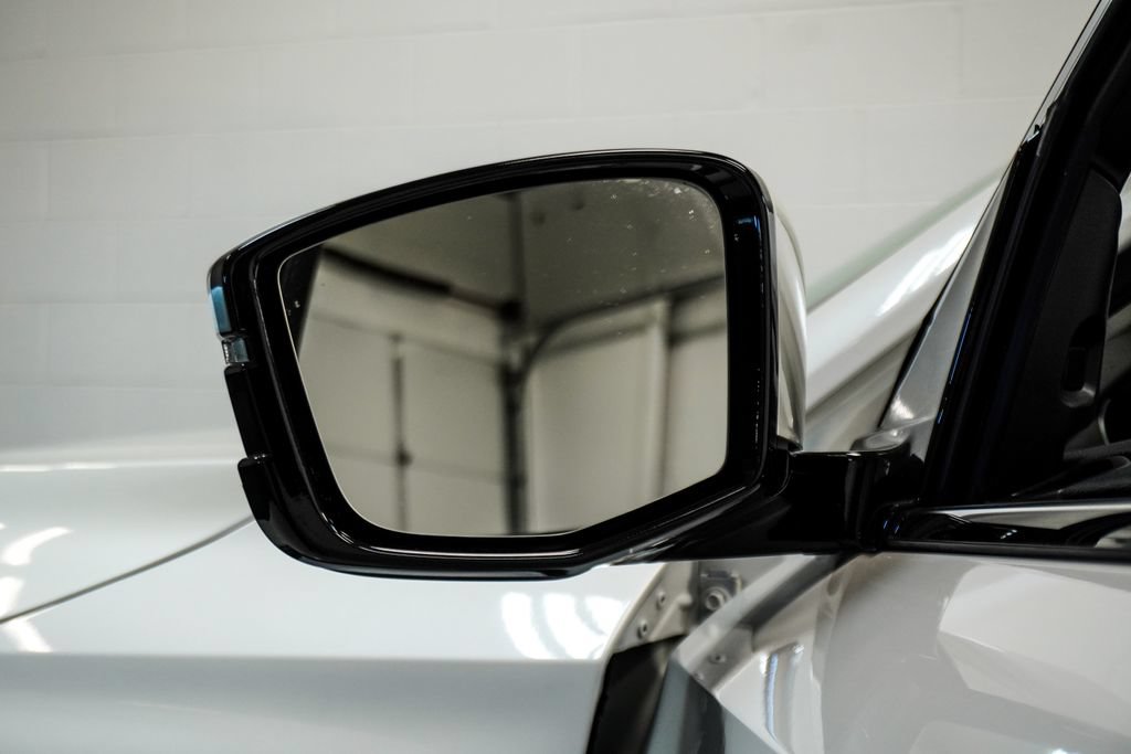 Used 2023 Acura MDX w/ Technology Package FWD image 40