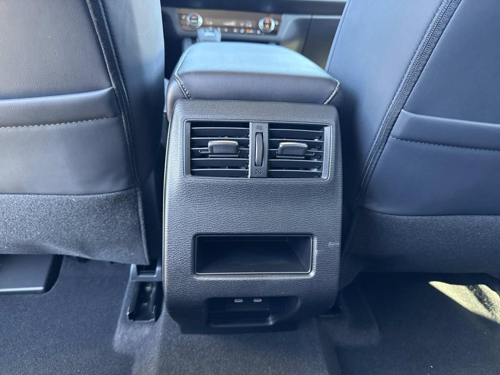 New 2026 Mitsubishi Outlander SE image 19