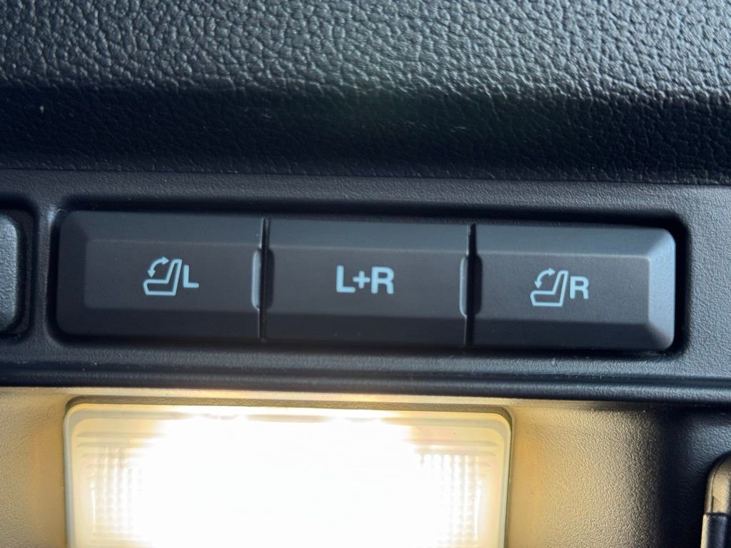 Used 2022 Ford Explorer Limited w/ Equipment Group 301A image 32