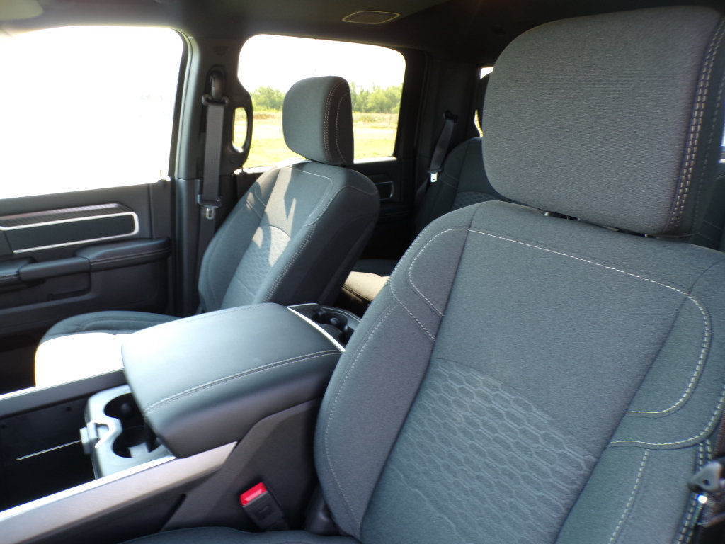 New 2026 RAM 2500 Big Horn AWD/4WD image 24