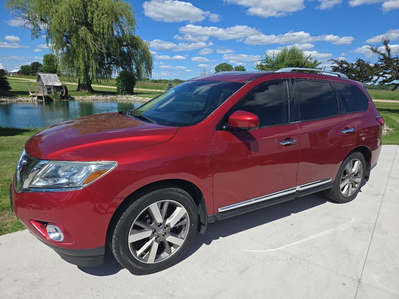 Used 2014 Nissan Pathfinder Platinum w/ Platinum Premium Package
