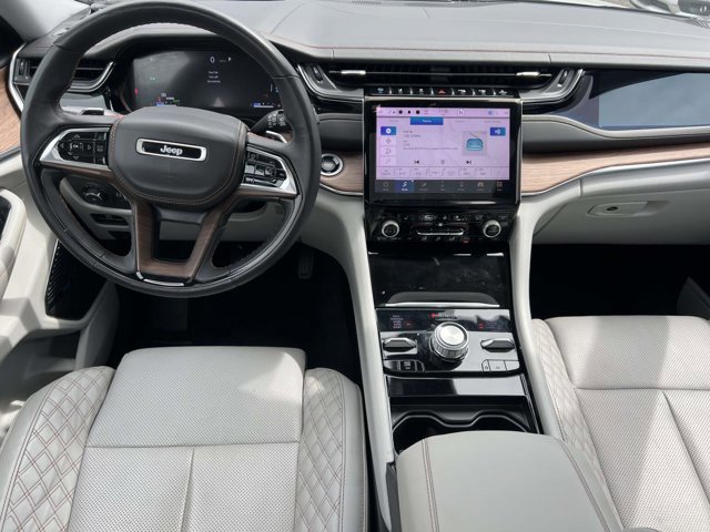 Certified 2022 Jeep Grand Cherokee Summit w/ Advanced Protech Group IV AWD/4WD image 14