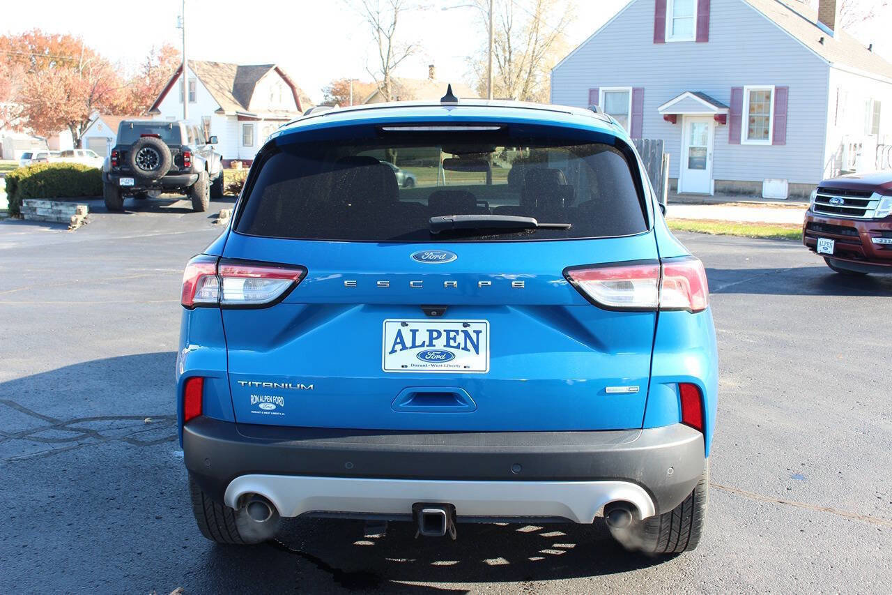 Used 2020 Ford Escape Titanium image 6