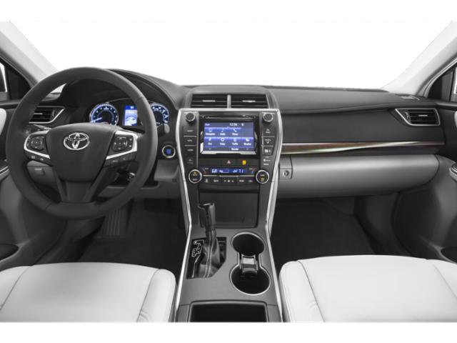 Used 2015 Toyota Camry XLE w/ Moonroof Package FWD image 3