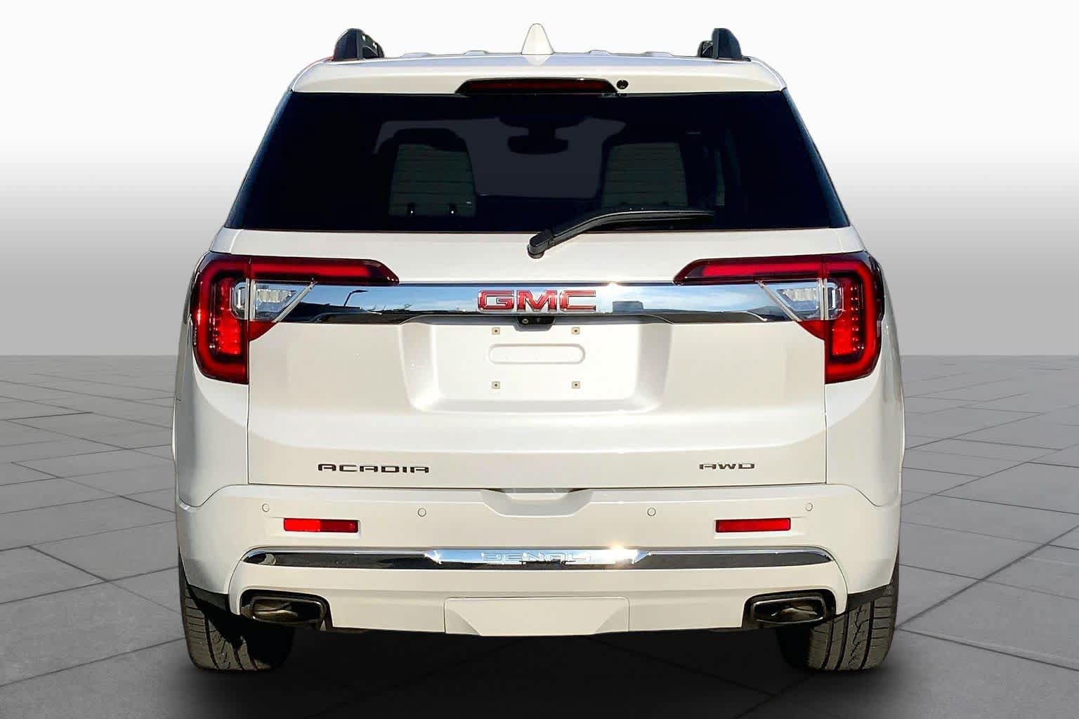 Used 2023 GMC Acadia Denali w/ Denali Ultimate Package AWD/4WD image 5