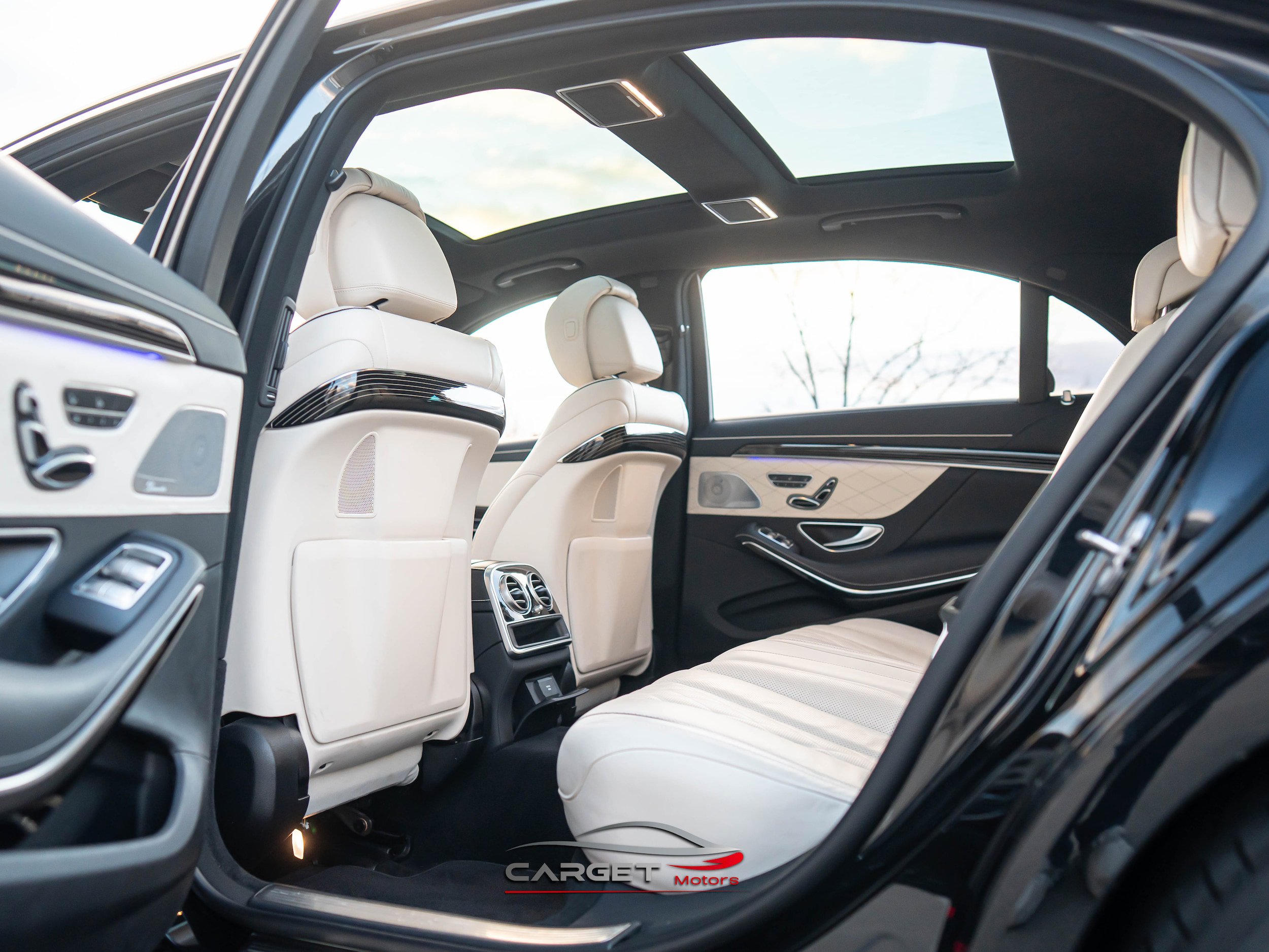 Used 2020 Mercedes-Benz S 560 Sedan image 19