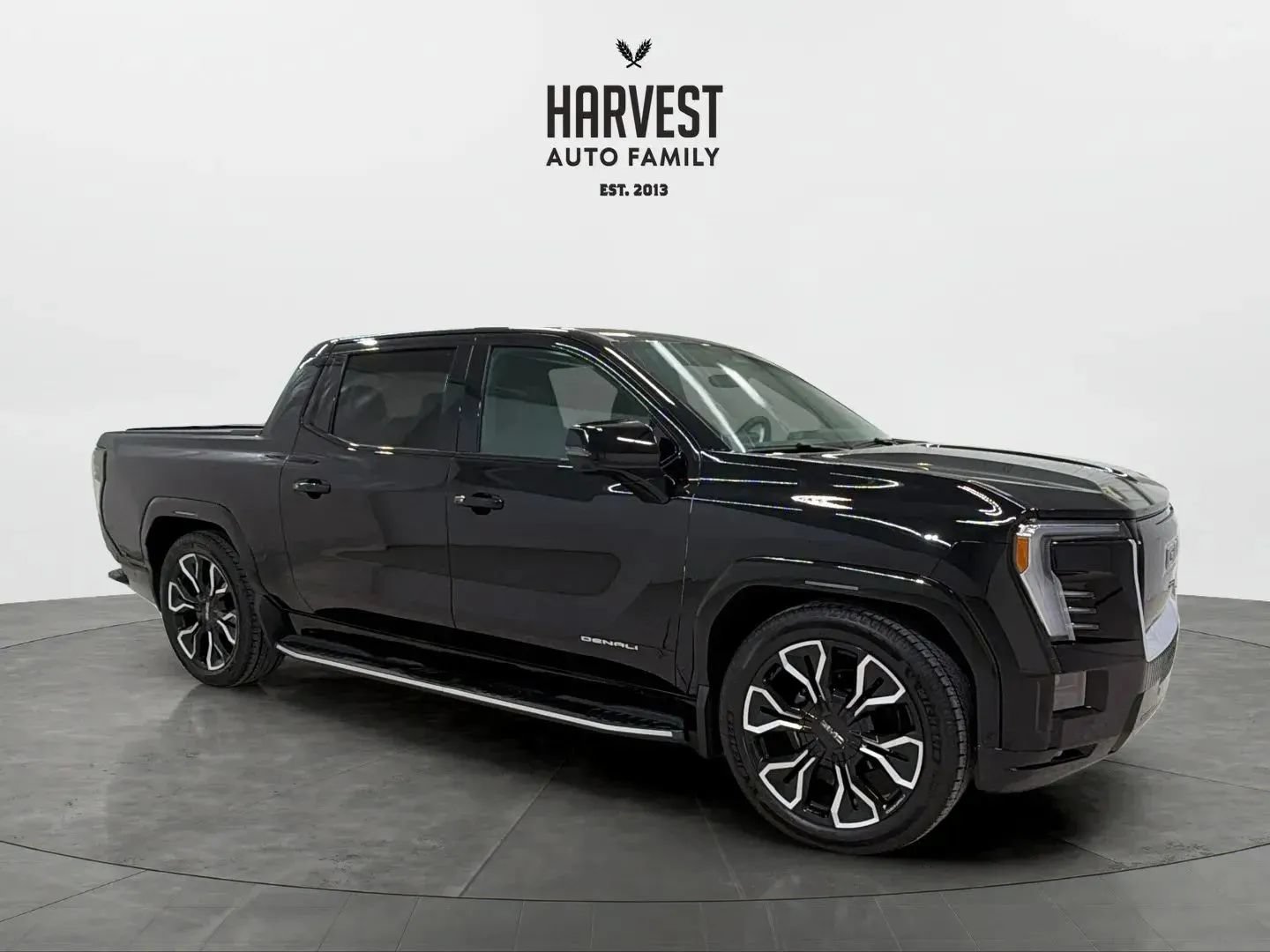 Used 2026 GMC Sierra EV Denali AWD/4WD image 9