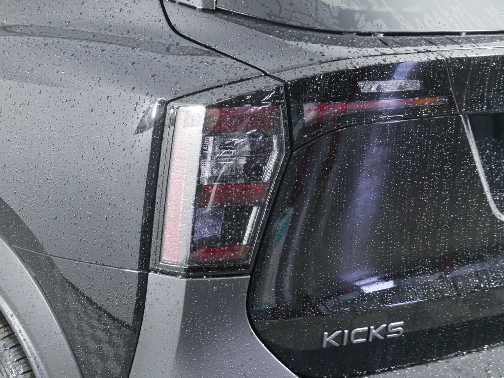 New 2027 Nissan Kicks SV AWD/4WD image 11