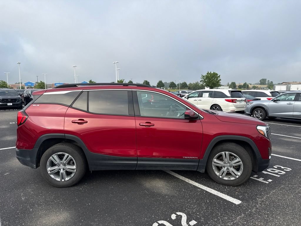 Used 2020 GMC Terrain SLE w/ Driver Convenience Package AWD/4WD image 12