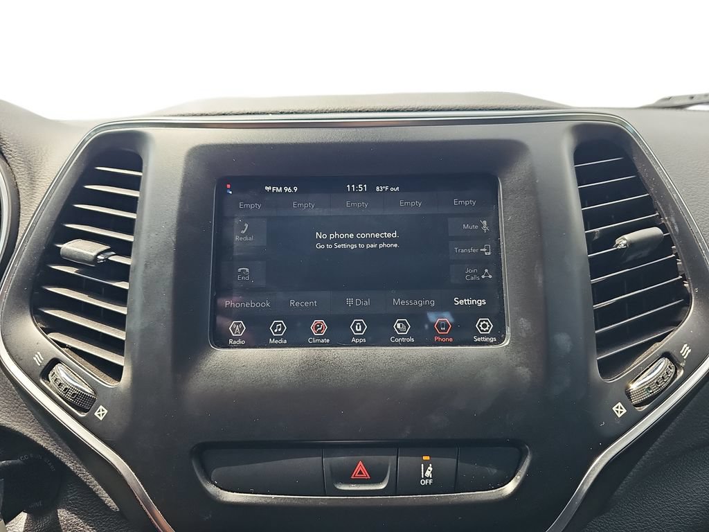 Used 2021 Jeep Cherokee Latitude FWD image 21