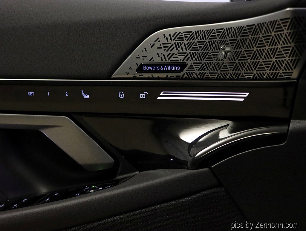 New 2026 BMW 530i xDrive w/ M Sport Package image 26