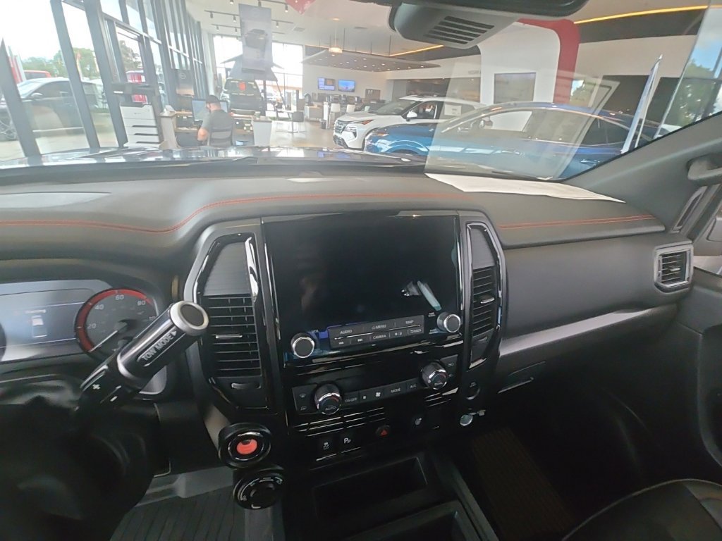 Used 2024 Nissan Titan PRO-4X w/ Off Road Protection Package AWD/4WD image 6