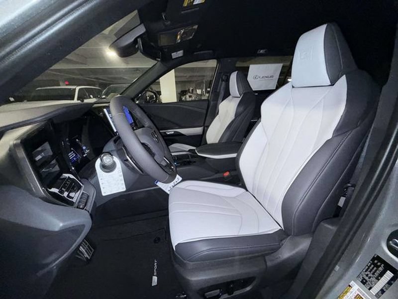 New 2026 Lexus TX 500h AWD image 2