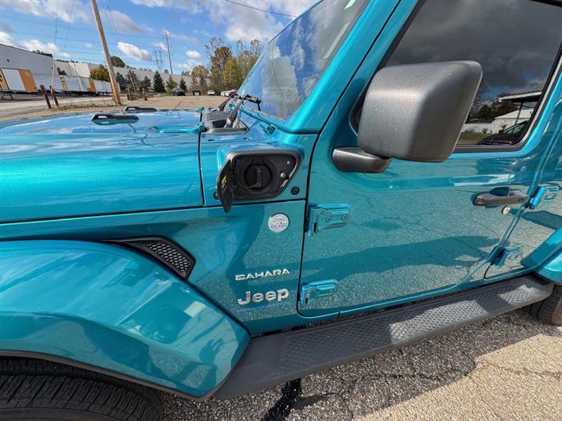 Used 2024 Jeep Wrangler Unlimited Sahara AWD/4WD image 20