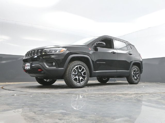 New 2026 Jeep Compass Trailhawk AWD/4WD image 45