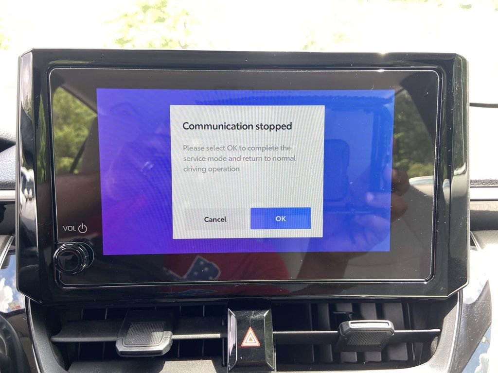 Used 2025 Toyota Corolla Cross L FWD image 17