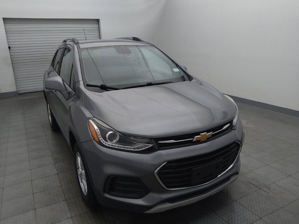 Used 2020 Chevrolet Trax LT w/ Driver Confidence Package AWD/4WD image 14