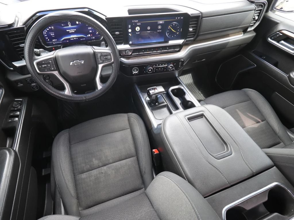 Used 2022 Chevrolet Silverado 1500 LT Trail Boss AWD/4WD image 6