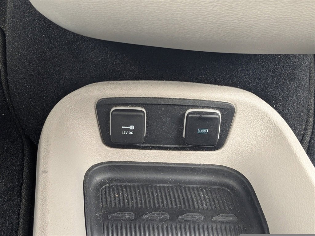 Used 2017 Chrysler Pacifica Touring-L Plus image 25