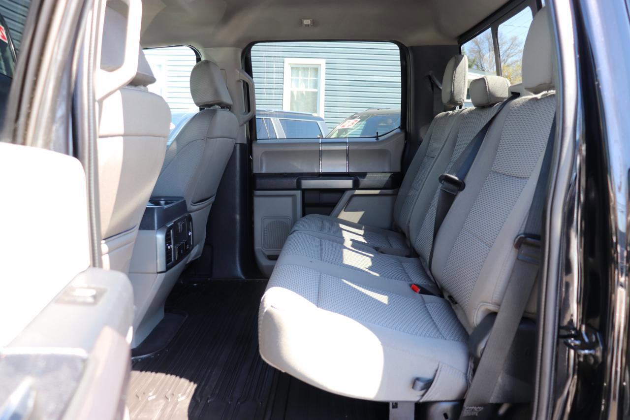 Used 2022 Ford F250 XLT w/ Black Appearance Package image 12