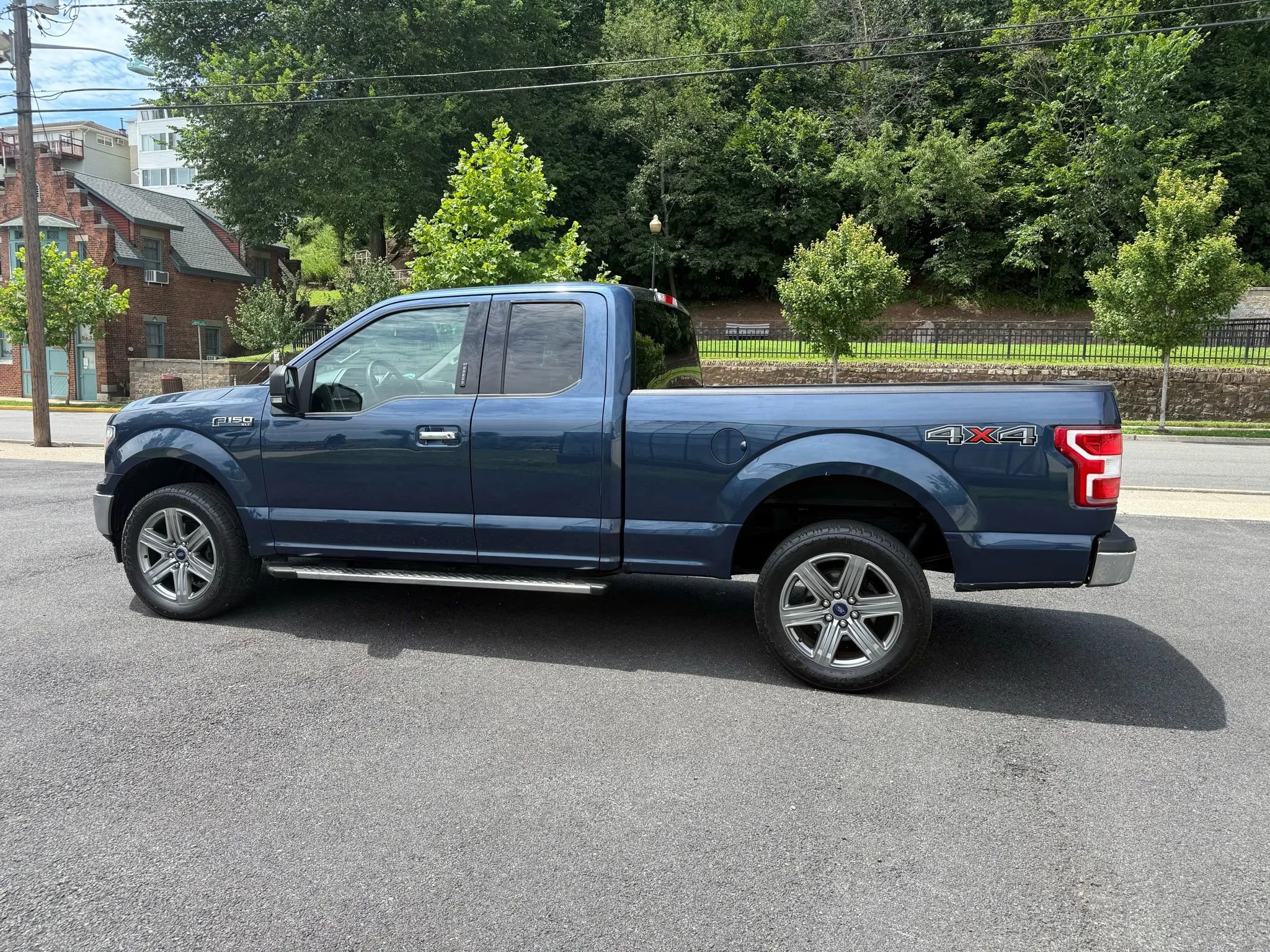 Used 2018 Ford F150 XLT w/ Equipment Group 301A Mid image 4